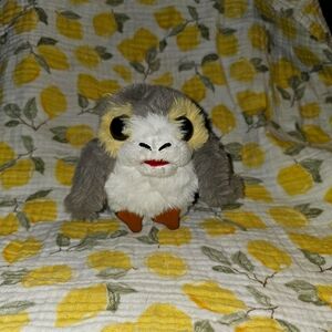 Disney Parks Star Wars Toddler Porg Talking Magnetic Shoulder Pal Plush Doll